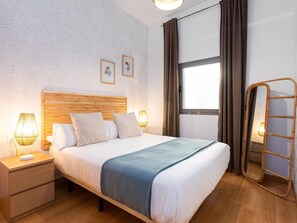 3 bedrooms, iron/ironing board, travel cot, free WiFi - H2M Victoria Malaga city center WiFi and Air Con (Málaga)