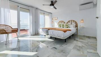 3 slaapkamers, een strijkplank/strijkijzer, reisbedje, gratis wifi