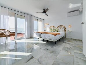 3 chambres, fer et planche à repasser, lit parapluie, Wi-Fi gratuit