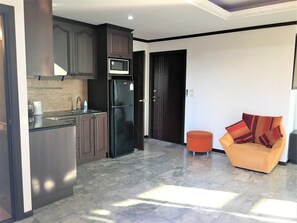 Fridge, microwave, stovetop, toaster