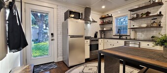 Charming Guesthouse in Historic Neighborhood