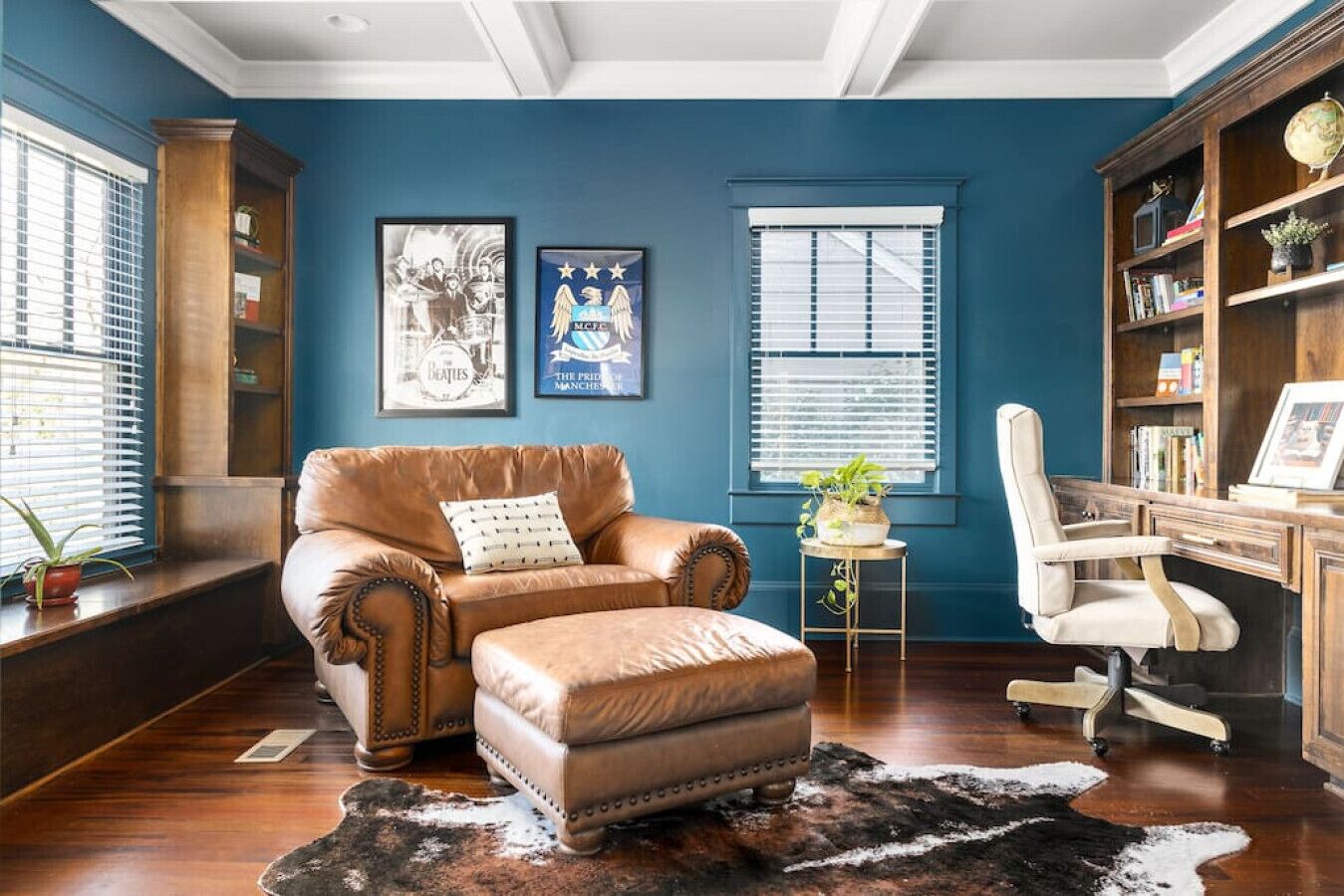 Smart TV, books, music library, stereo