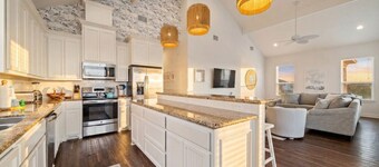 Charming Beach Home Near Beach & Pier with Deck