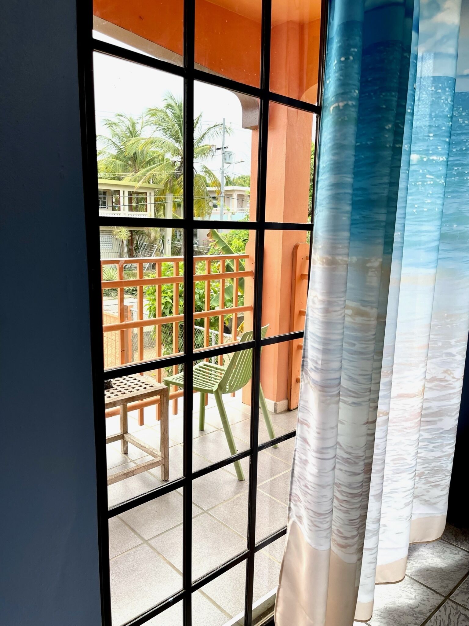 island breeze | terrace/patio