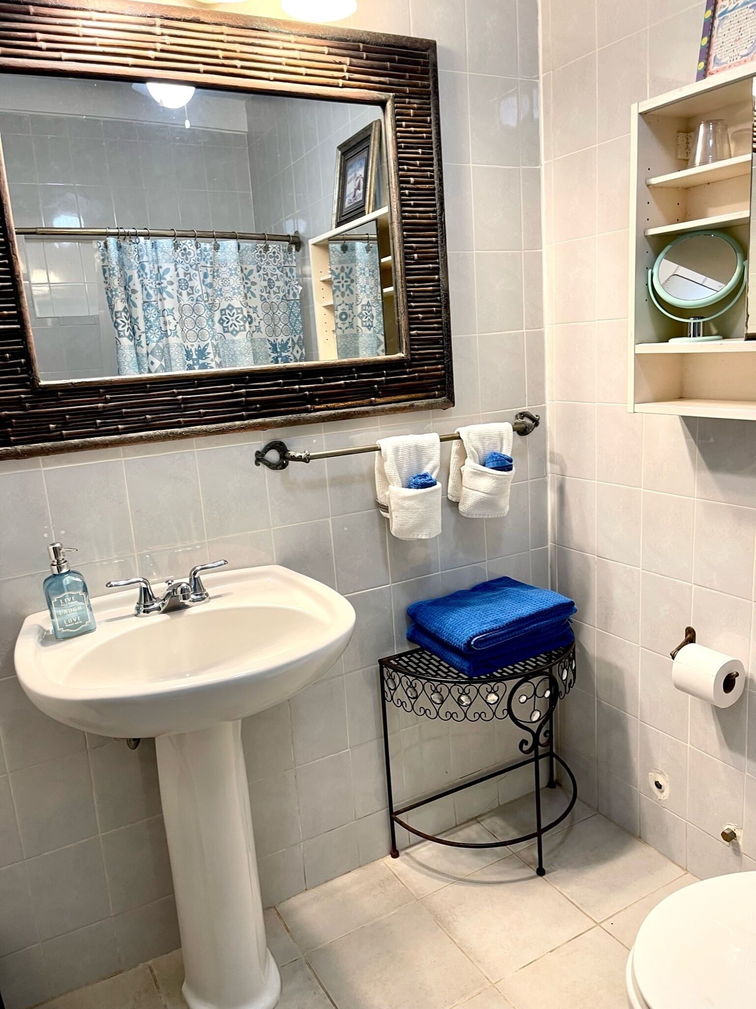 serene getaway | bathroom | shower, hydromassage showerhead, hair dryer, soap