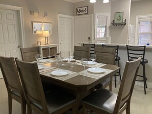 Dining - PRIVATE LUXURIOUS TOWNHOUSE IN RESORT JUST 2 MILES FROM DISNEY! (Kissimmee)