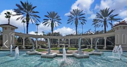 PRIVATE LUXURIOUS TOWNHOUSE IN RESORT JUST 2 MILES FROM DISNEY!