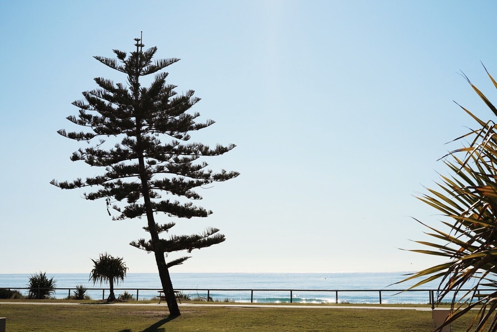 2 Bed apartment opposite the beach