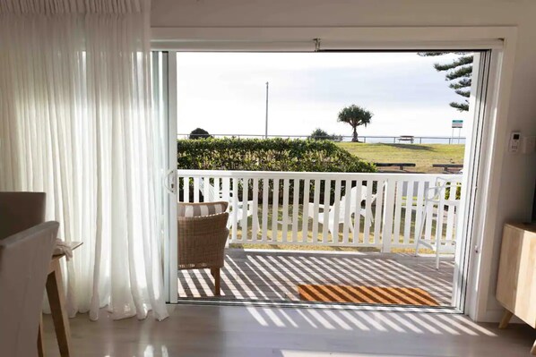 Interior - 2 Bed apartment opposite the beach (Miami)