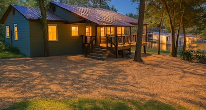 Belle Maison du Lac! Lakefront Retreat with Boathouse & Firepit - Perfect for Family & Friends!