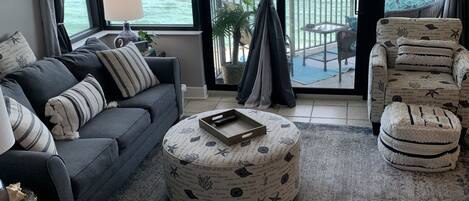 Smart-TV, DVD-Player, Bücher, Drucker