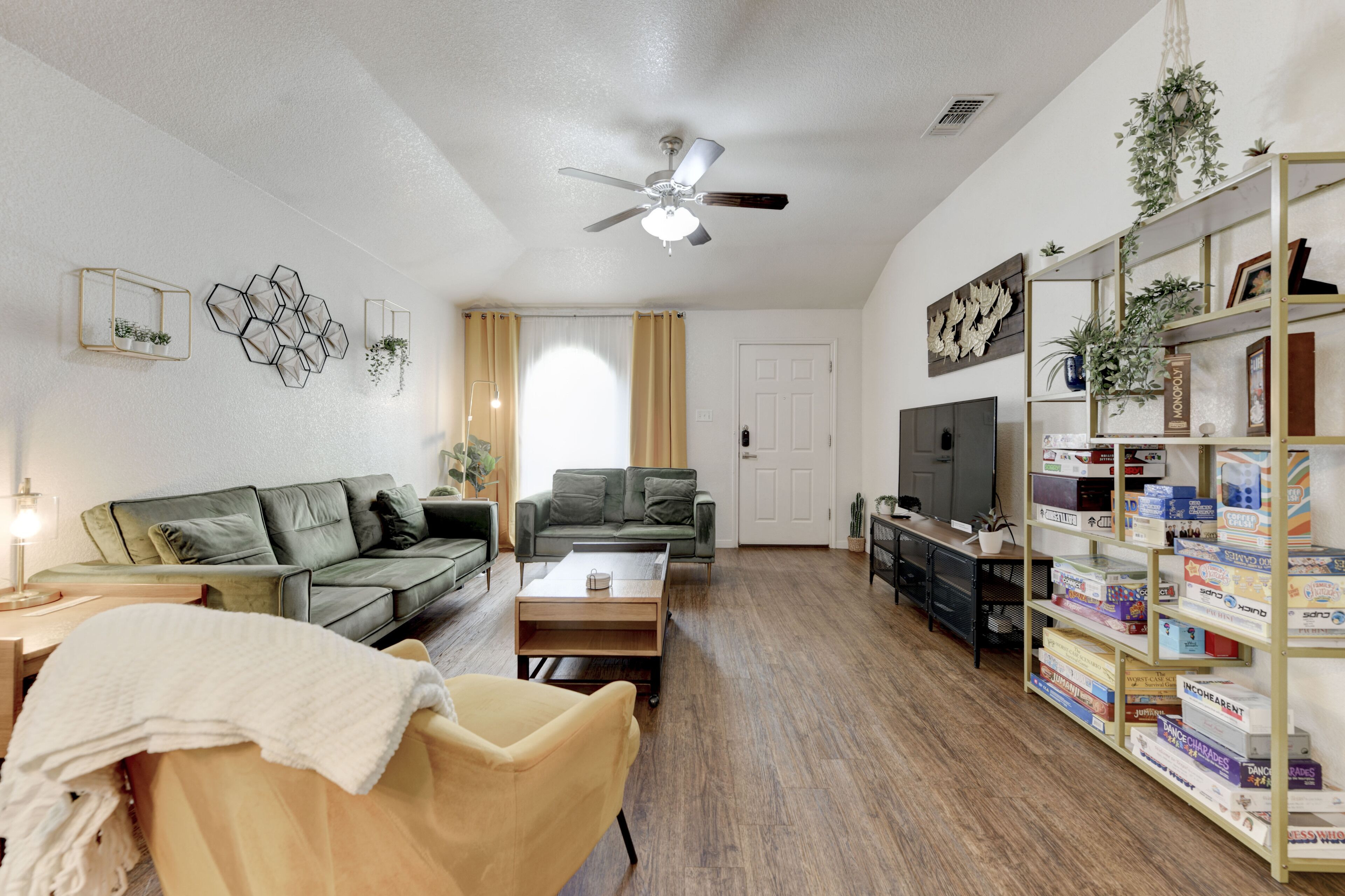 No Cleaning Fee/Long stays  - 3BR/2BA w/ King Bed Near Fort Cavazos
