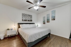 3 slaapkamers, een bureau, een strijkplank/strijkijzer, gratis wifi