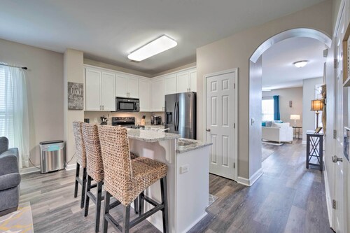Spacious Pooler Home w/ Family-Friendly Perks