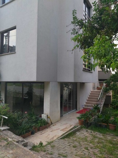 Sakin Suit Aile Apart