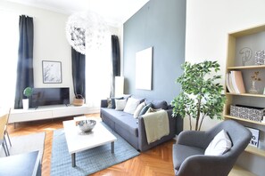Living area - Beautiful Market Flat (Budapest)