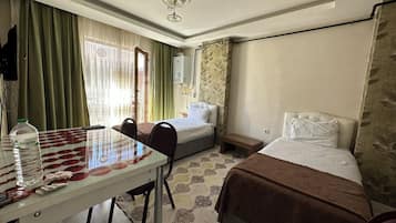 1 bedroom, premium bedding, desk, laptop workspace
