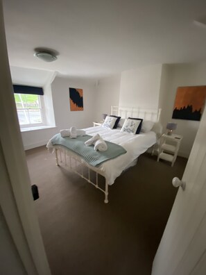 2 Schlafzimmer, Bügeleisen/Bügelbrett, kostenloses WLAN, Bettwäsche