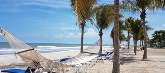 Surf Relax Play Beautiful Pacific Beach Villa