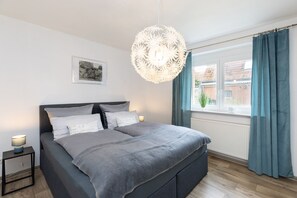 2 Schlafzimmer, Bügeleisen/Bügelbrett, Reisekinderbett, kostenloses WLAN