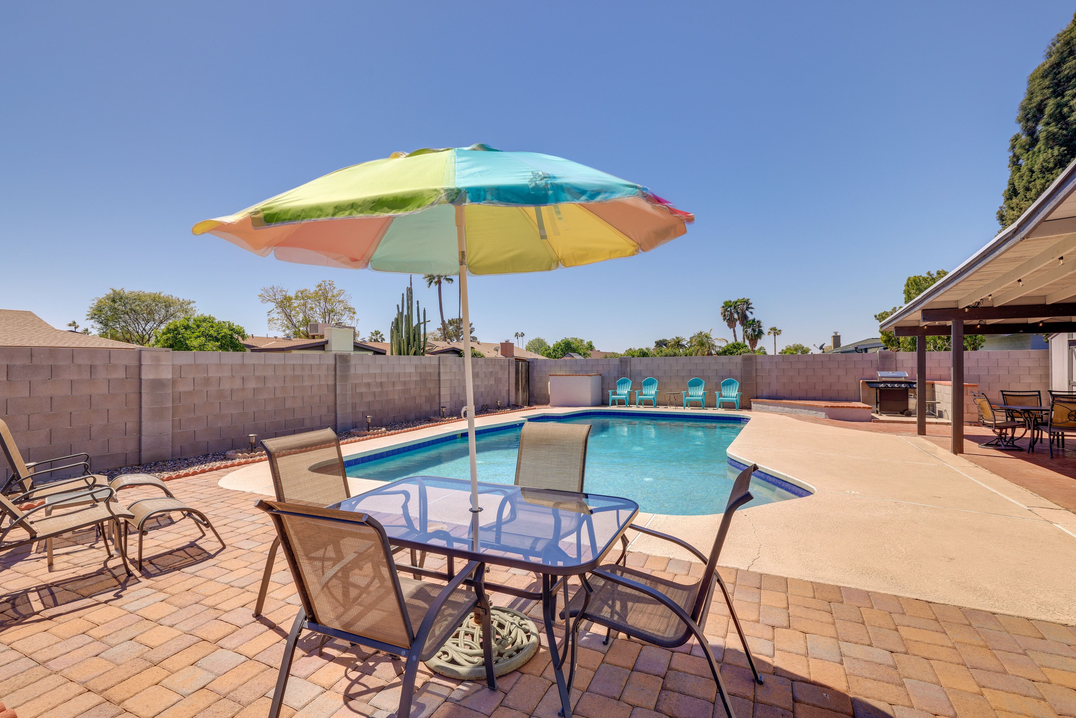 Charming Home < 11 Mi to Downtown Phoenix!
