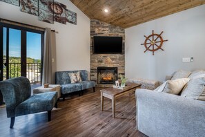 Smart TV y chimenea