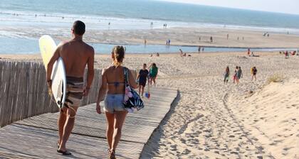 House 50 m² - 2 people, Weekly rental (Saturday to S)- Less 25 km from the ocean