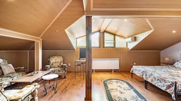 Casa | 5 dormitoris, planxa i posts de planxar, wifi gratuïta i roba de llit