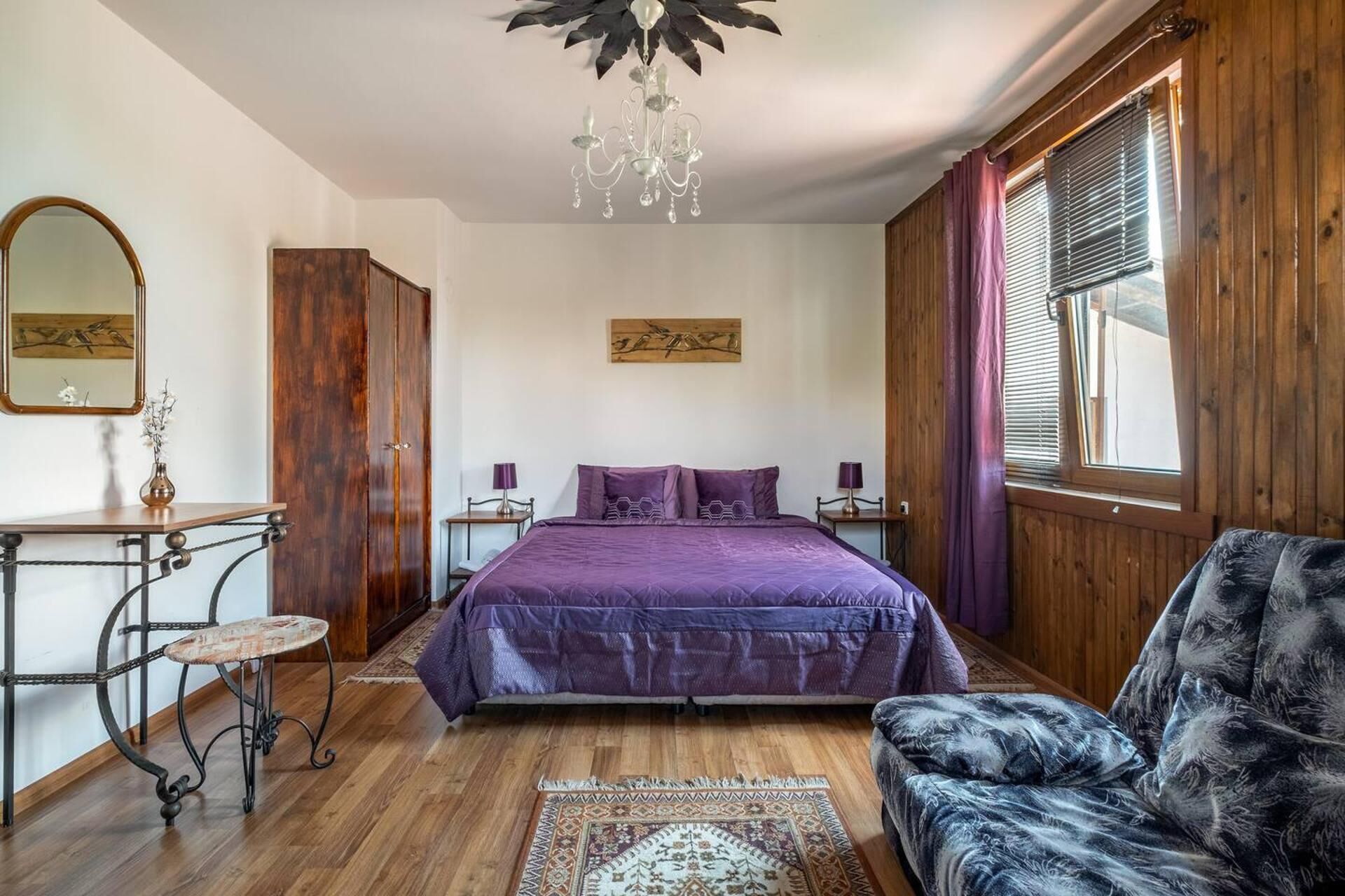 House | 5 bedrooms, iron/ironing board, free WiFi, bed sheets