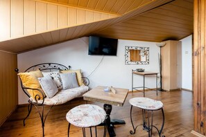 Maison | Salle de séjour | Cheminée