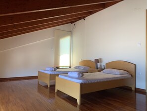 4 bedrooms, WiFi