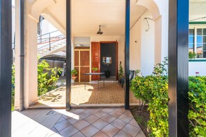 تفاصيل الفندق من الخارج