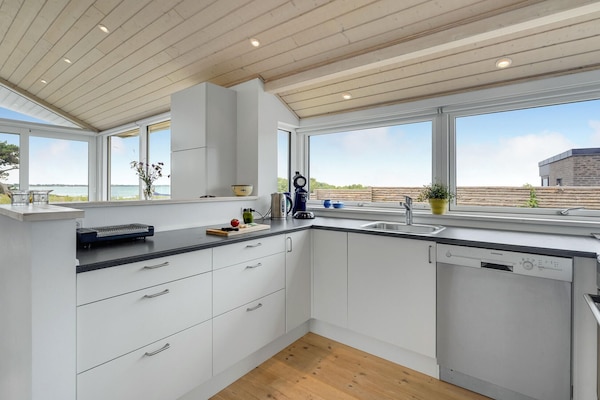 Réfrigérateur, lave-vaisselle, cafetiÚre/bouilloire