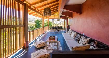 Maison de Plage Avec Piscine sur Spot de Surf