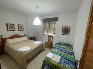 3 habitaciones, tabla de planchar con plancha y wifi 