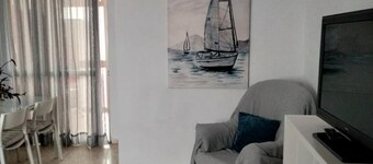 ¡A 1 Minuto de la Playa!. Hermoso Piso Ideal Para Buscar Tranquilidad en Familia