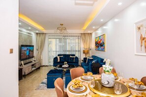 Apartamento | Sala de estar | Televisión de 30 pulgadas con canales digitales
