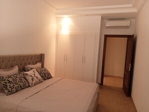 2 slaapkamers, gratis wifi, beddengoed, rolstoeltoegankelijk