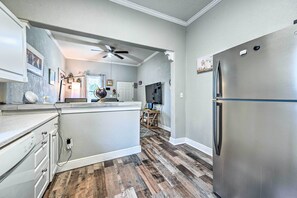 Fridge, microwave, oven, dishwasher - Updated Ybor City Duplex ~ 1/2 Mi to Seventh Ave! (Tampa)