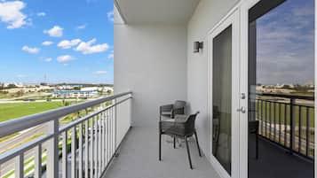 Suite, 1 Bedroom, Non Smoking, Balcony | Premium bedding, laptop workspace, blackout drapes, iron/ironing board