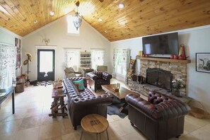 Smart TV, fireplace, video games, books