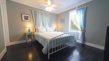 5 chambres, fer et planche Ă repasser, Wi-Fi, draps fournis