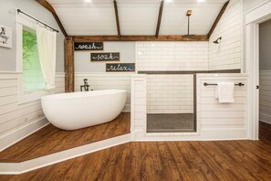 Combined shower/tub, hair dryer, towels - Riverfront farmhouse. Walking distance to awesome! (Townsend)