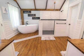 Combined shower/tub, hair dryer, towels - Riverfront farmhouse. Walking distance to awesome! (Townsend)