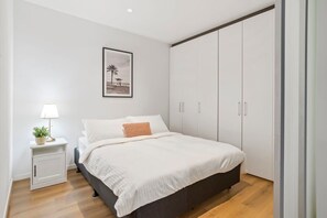 2 chambres, fer et planche Ă repasser, Wi-Fi, literie fournie