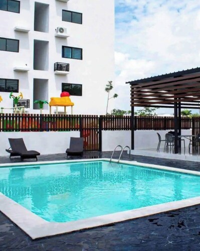 The luxe 4 bedroom apartment