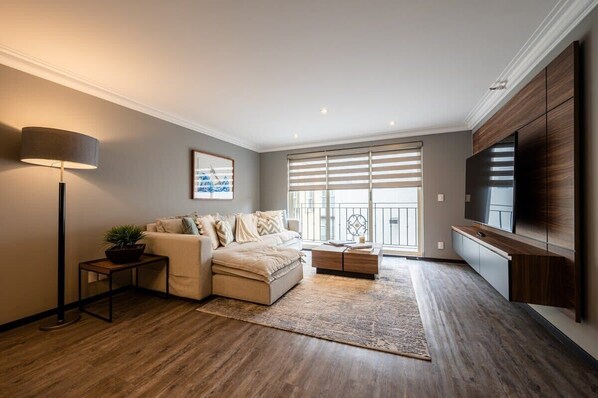 TV, books, stereo, offices