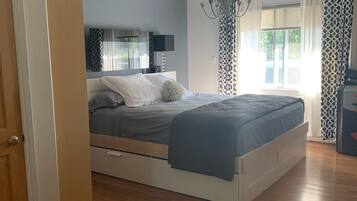 4 habitaciones, caja de seguridad en la habitación y cuna de viaje