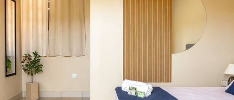 Room | Free WiFi, bed sheets