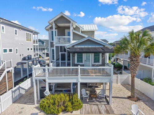 "The Salty Cloud" - Dunes home w/ private pool, 3 bedrooms / 2.5 baths, PET FRIENDLY